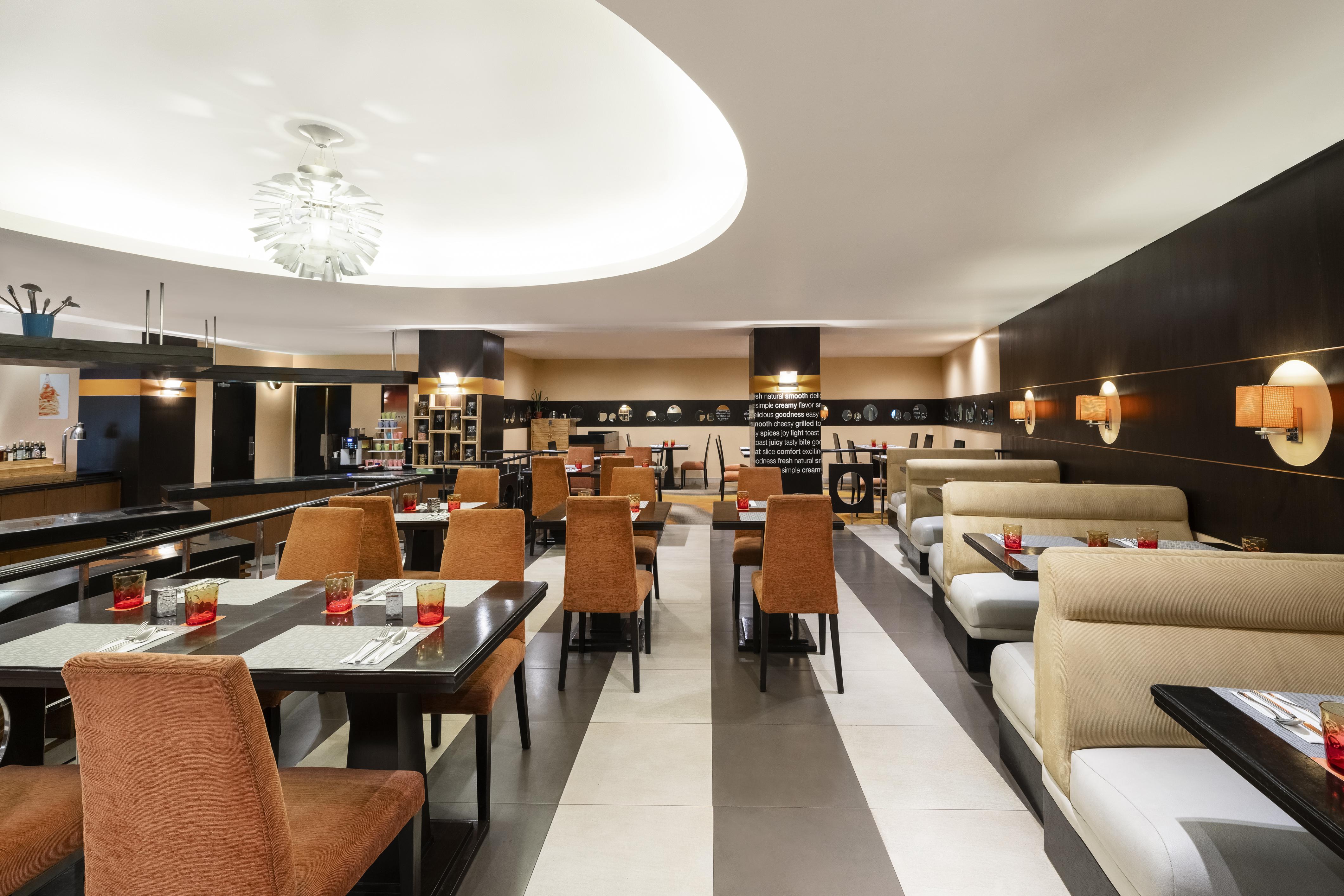 Jen Manila By Shangri-La Pasay Exterior photo